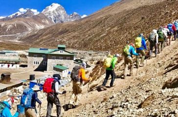 tourist_in_khumbu
