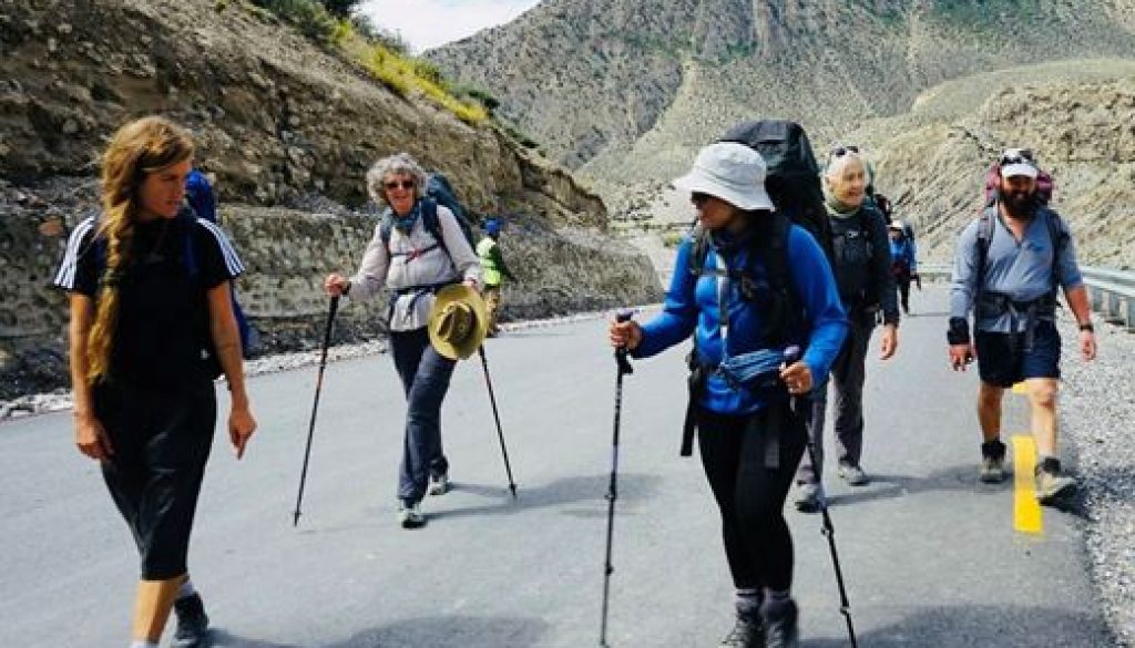 tourist in annapurna region