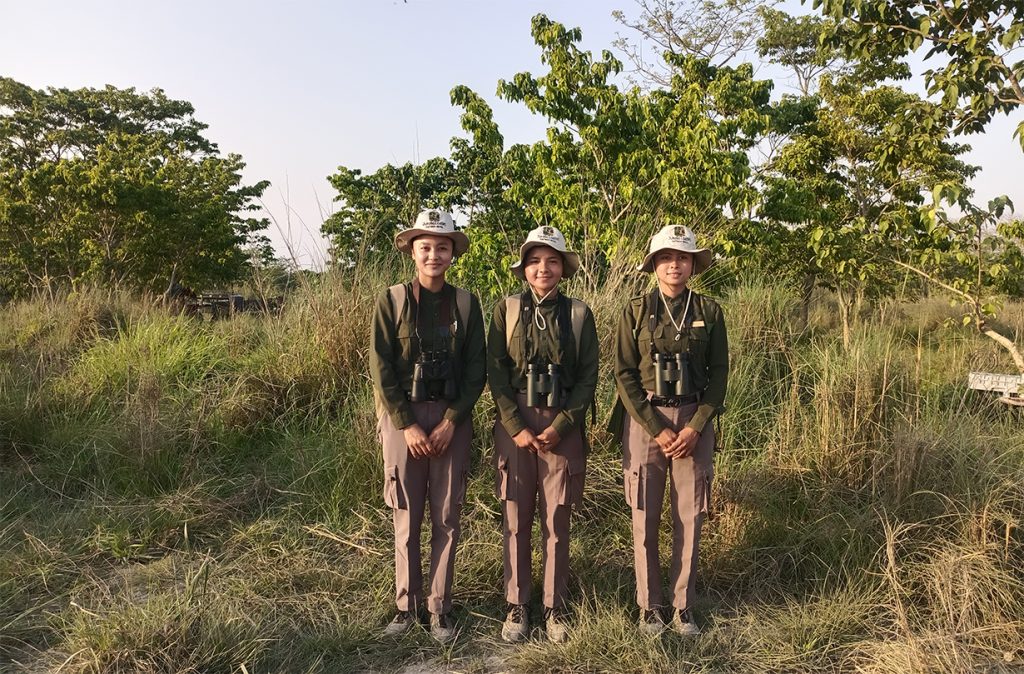 women nature guide