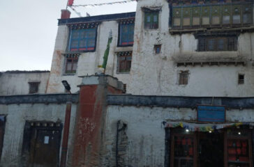 lomanthang