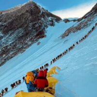 mt.-everest riders