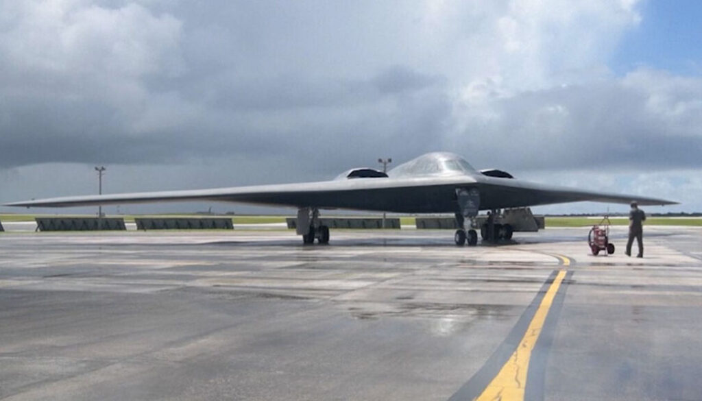 b2-bomber b2-bomber