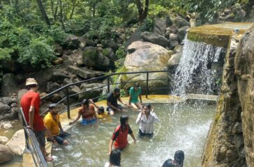 aampani-jharna-kailai