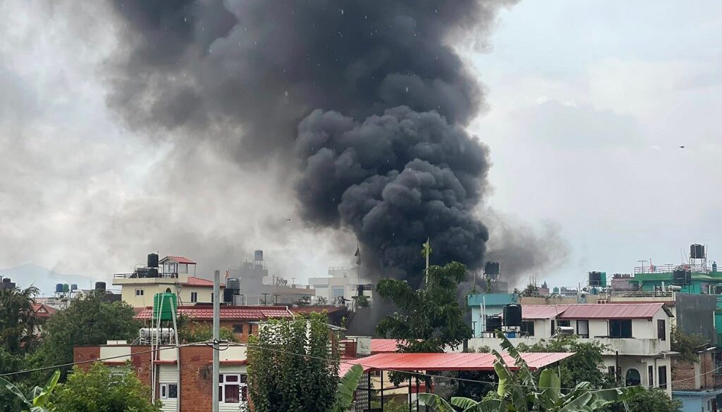 Oli-Niwas-set-in-fire