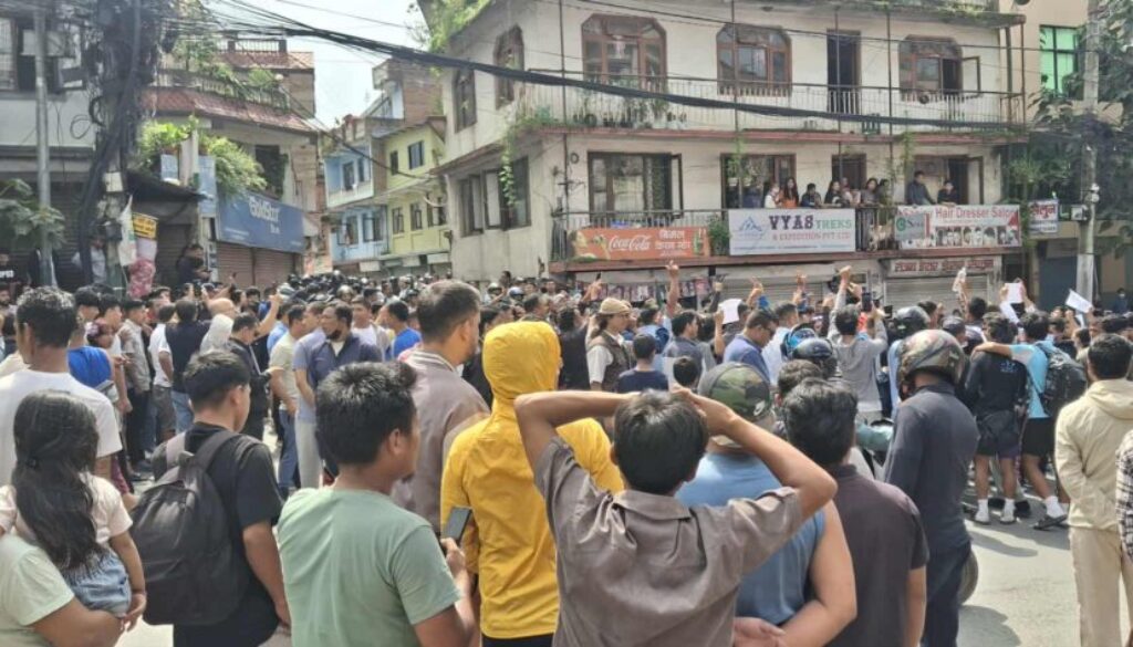 gen-Z-deuba-niwastarfa-aagadi gen-Z-deuba-niwastarfa-aagadi