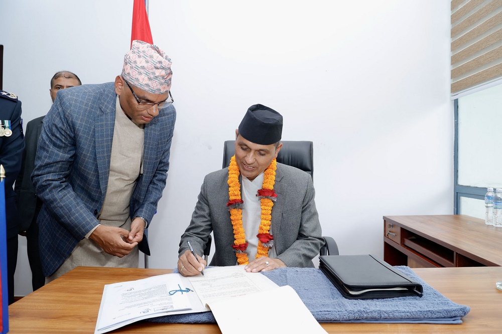 om-p-aryal