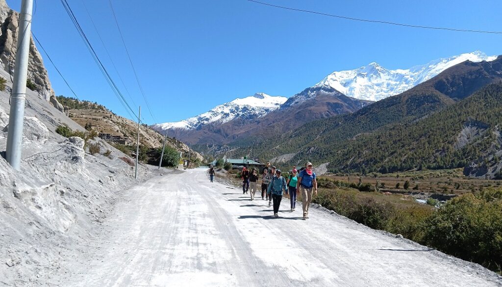 manang-tourist manang-tourist