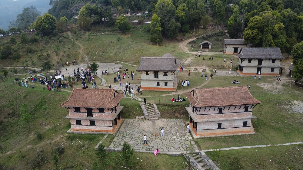 लालीगुराँस महोत्सव : पर्यटकीयस्थल चोत्लुङ पार्क साहित्यमय, पर्यटन प्रवर्द्धन बारे विमर्श