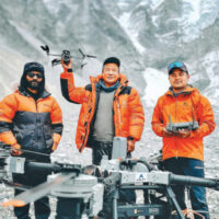 drone-in-everest-768x1024-1024x585