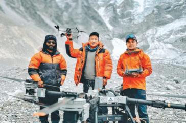drone-in-everest-768x1024-1024x585