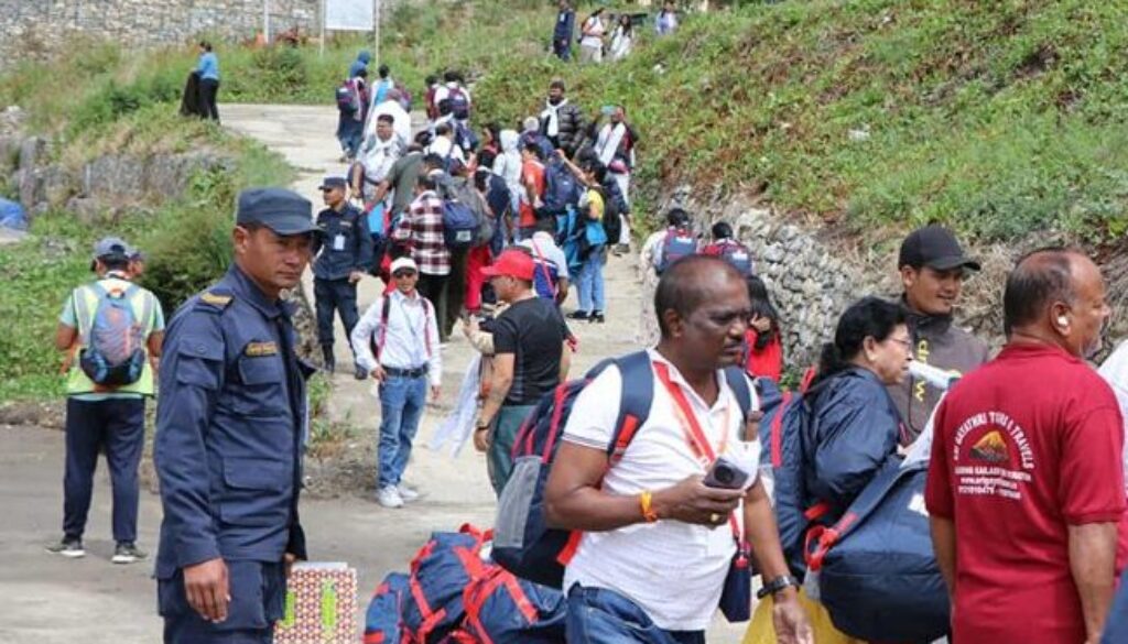 indian-tourist-humla