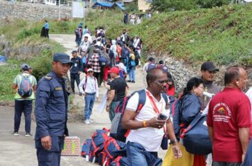 indian-tourist-humla