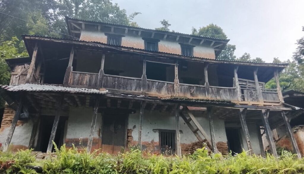 village empty