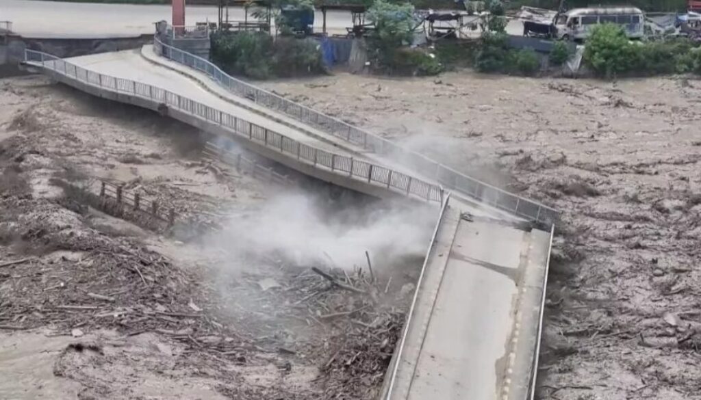 bridge destory rasuwa