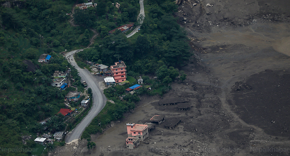 road damaged rasuwa