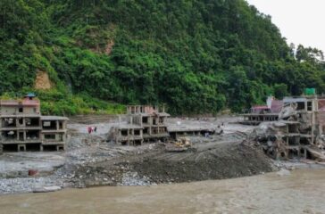 Flood_Debighat_Dhunge