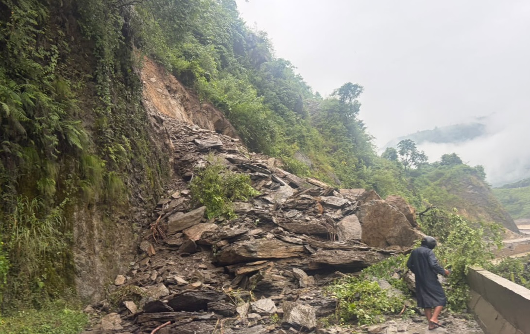 road dhading